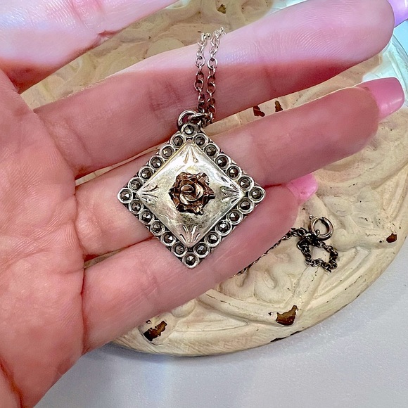 Vintage Silver Handmade 3-D Rose square pendant with Marcasite estate piece - Picture 6 of 15